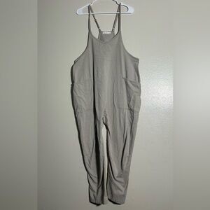 Amazon Oufeiya Stylish Gray Jumpsuit